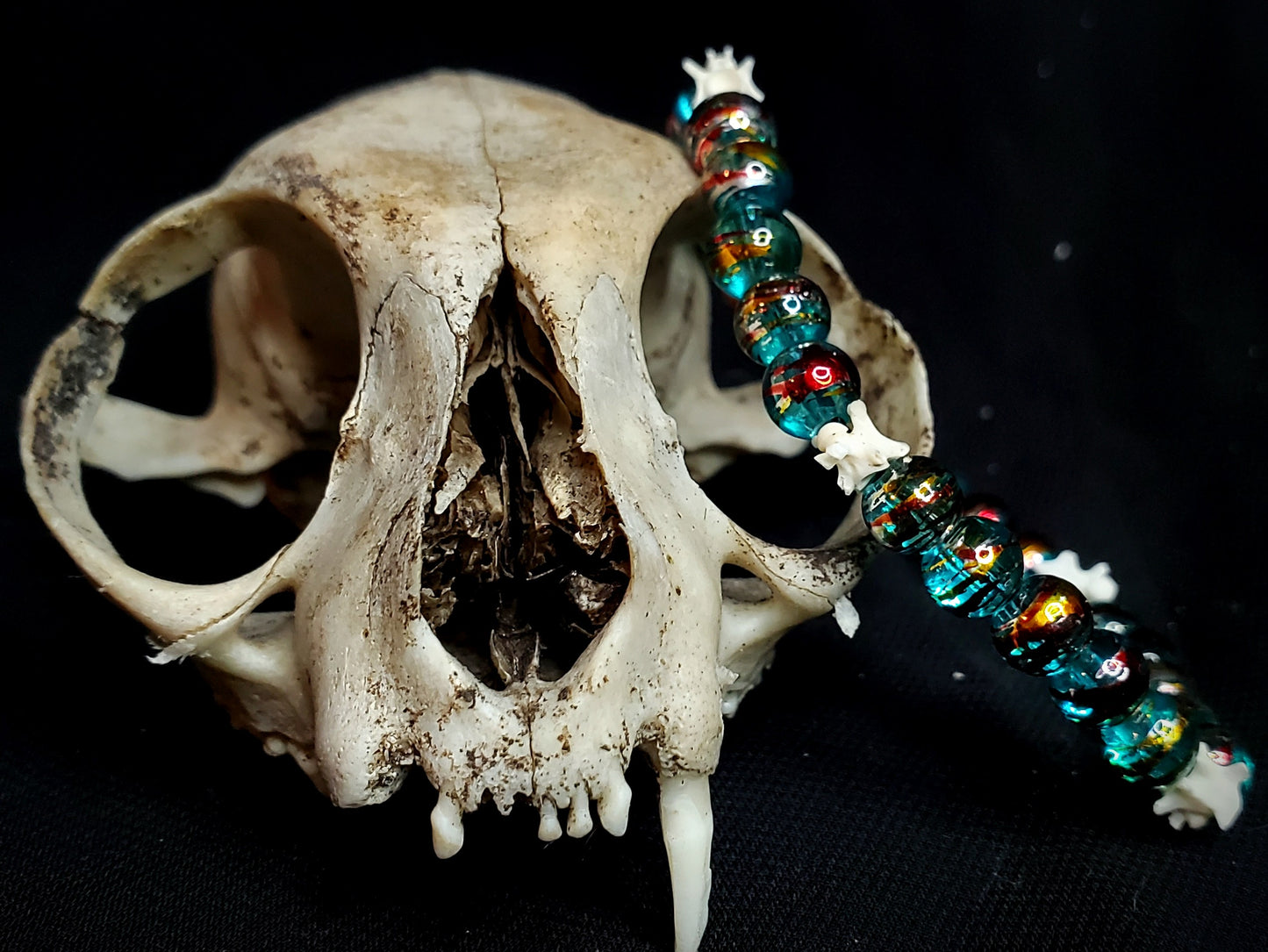 Oracle's Gaze: Glass Bead & Bone Bracelet