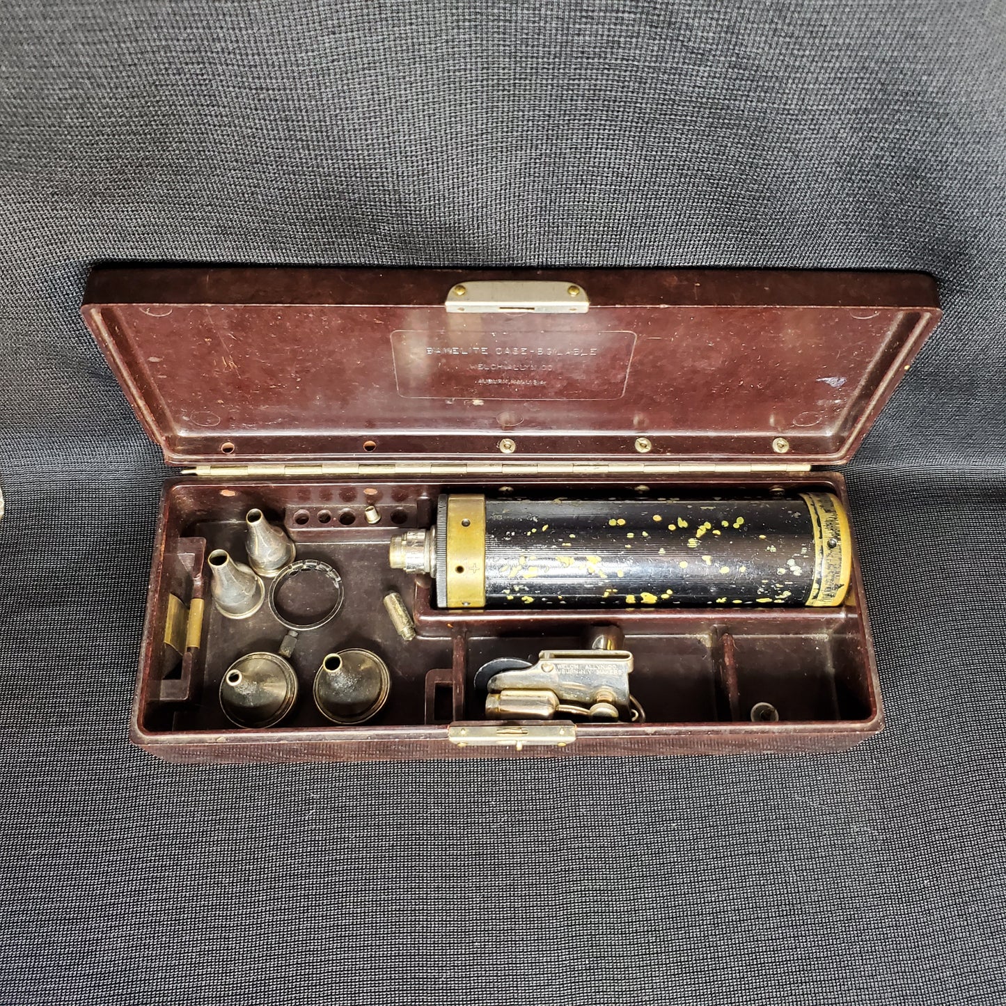 1930s Welch Allyn Otoscope Kit w/ Authentic Bakalite Case (as is)
