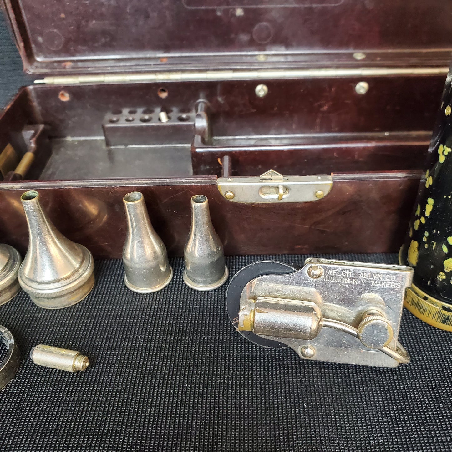 1930s Welch Allyn Otoscope Kit w/ Authentic Bakalite Case (as is)